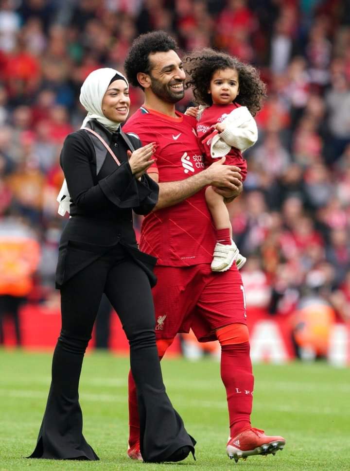 Mo Salah with wife and daughter